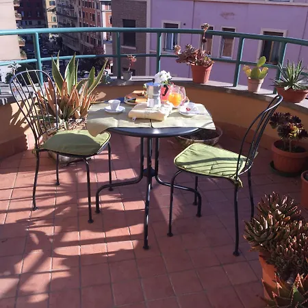 Con Terrazzo Al Vaticano Daire